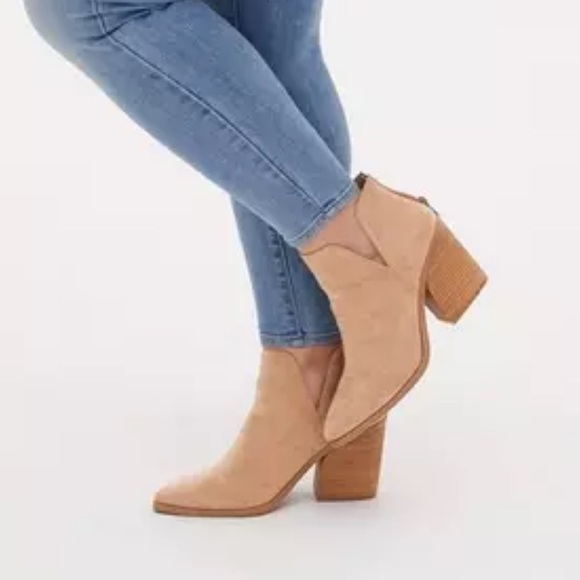 Torrid | Beige Pointed Toe V-Cut Bootie | 10 Extra Wide Width - Picture 2 of 15
